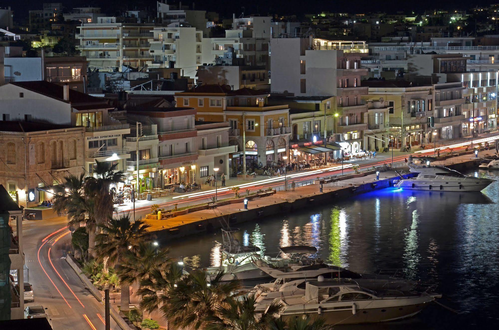 Chios Chandris Esterno foto