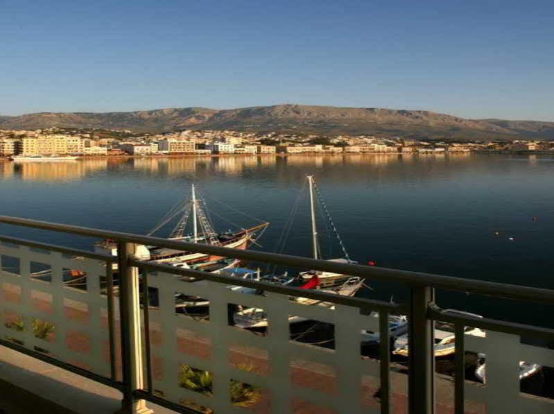 Chios Chandris Esterno foto